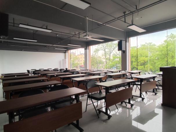 渤學(xué)職培教室